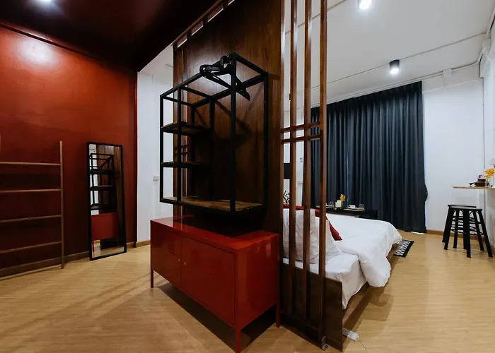 Wander Wonder Inn Bangkok