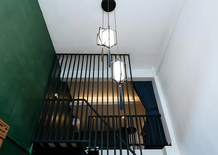 Wander Wonder Inn Bangkok