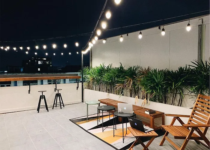 Wander Wonder Inn Bangkok