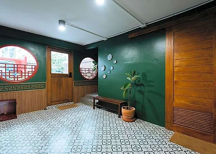 Wander Wonder Inn 3*