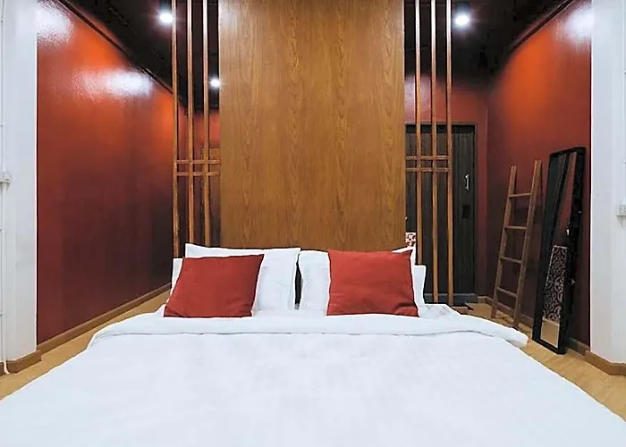Wander Wonder Inn Bangkok